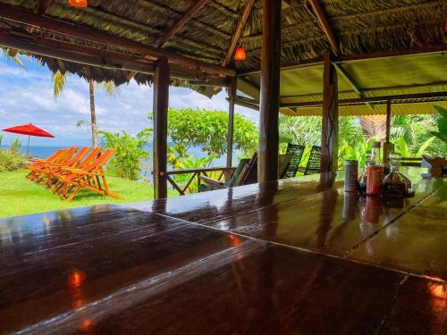 Las Caletas Lodge