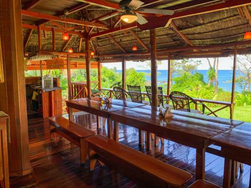 Las Caletas Lodge