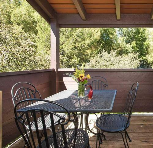 Apartamento Thistle 921 - 2br Plus Loft Condo