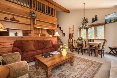 Apartamento Thistle 921 - 2br Plus Loft Condo