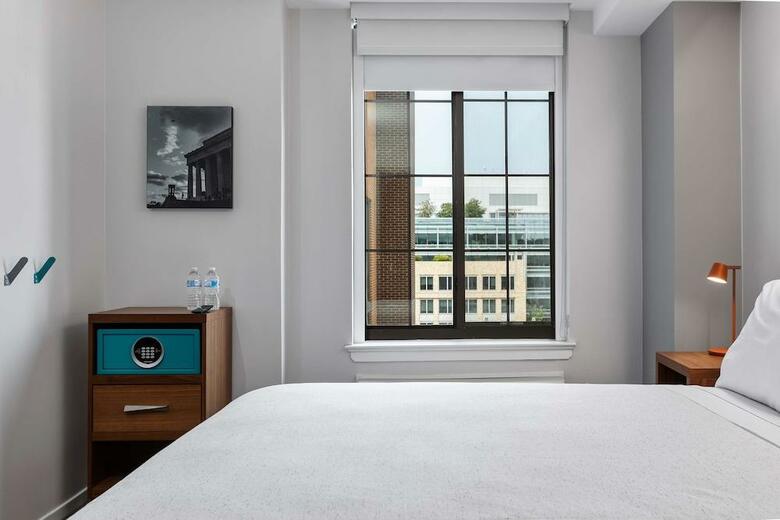 Pod Dc Hotel
