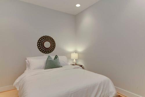 Apartamento Central Townhouse Flat Near Metro + Parking Pass