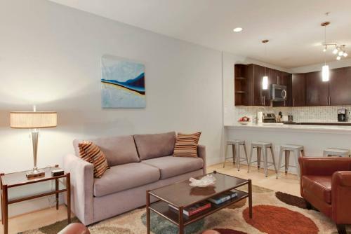 Apartamento Central Townhouse Flat Near Metro + Parking Pass
