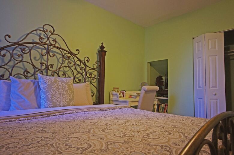 Birdhouse Bed And Breakfast