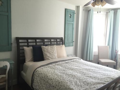 Birdhouse Bed And Breakfast