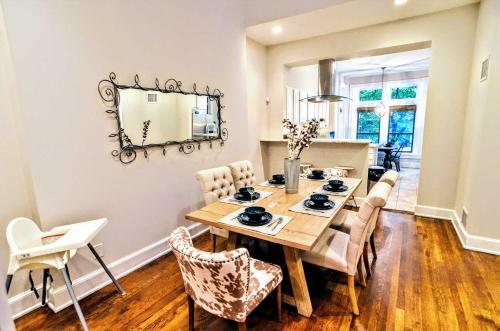 Apartamento Massive Foggy Bottom Townhouse #1084