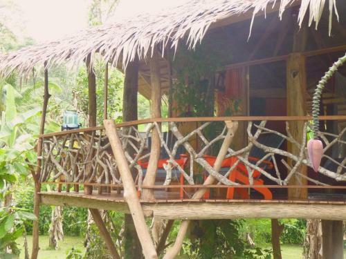 Lodge 3 Bamboo