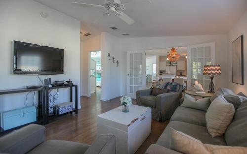 Seagrove Cottage