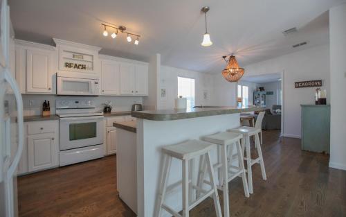 Seagrove Cottage