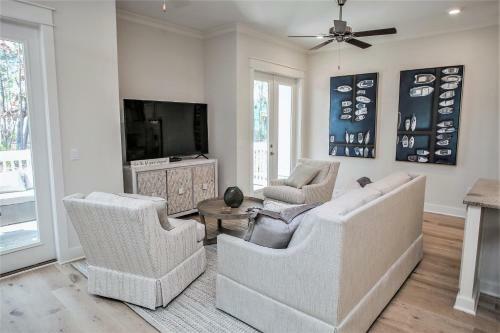 Prominence On 30a Pet Friendly Beach Homes