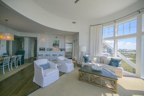 99 Compass Point Way South #407