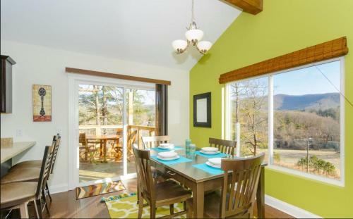 Roxy Cottage