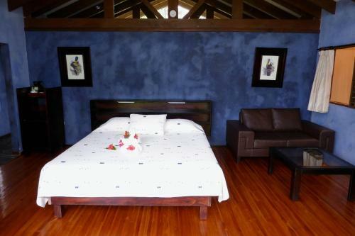 Tenorio Lodge