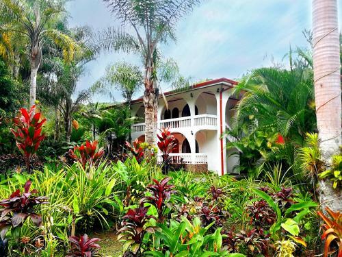 Hotel Rio Perlas