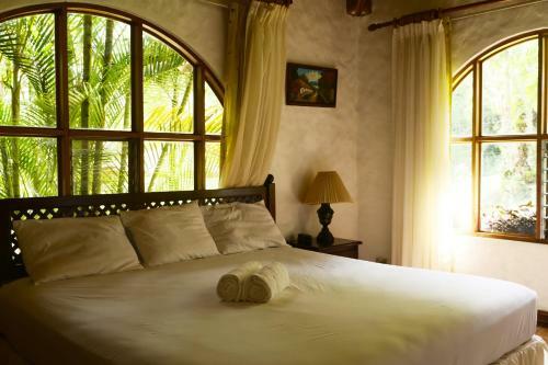 Hotel Rio Perlas