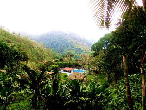 Hotel Rio Perlas