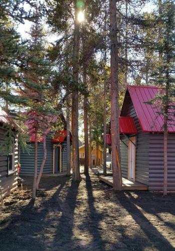 Yellowstone Cabins And Rv