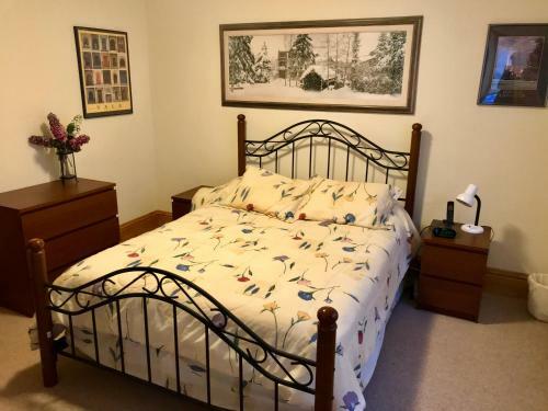 Beautiful Creekside East Vail Home. Close To Shuttle Stop.