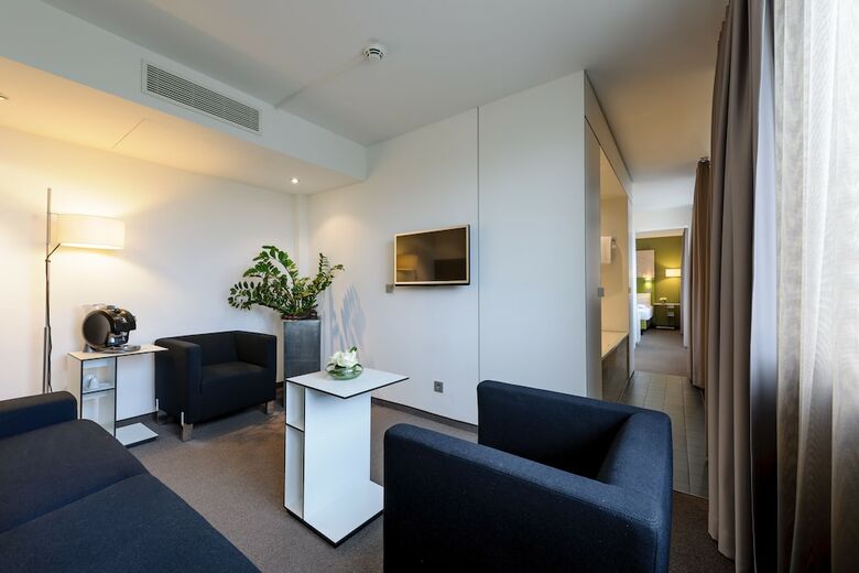 Hotel Congress Mercure Nuerenberg An Der Messe