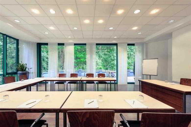 Hotel Congress Mercure Nuerenberg An Der Messe