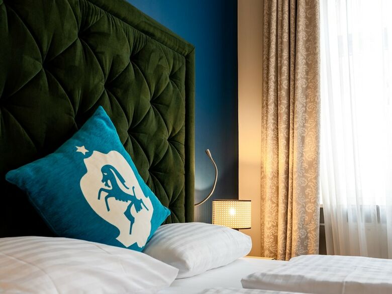 Hotel NH Carlton