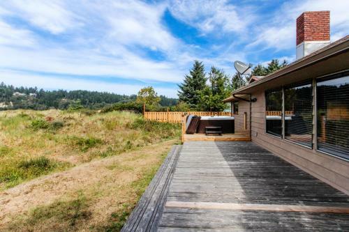Bay Bridge Beach House