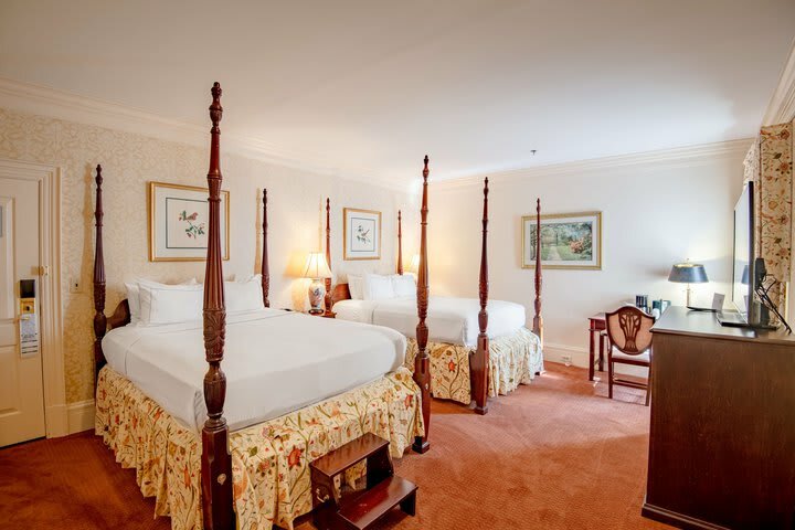Hotel Founders Inn And Spa