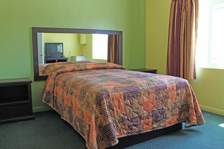Antonio Hotel