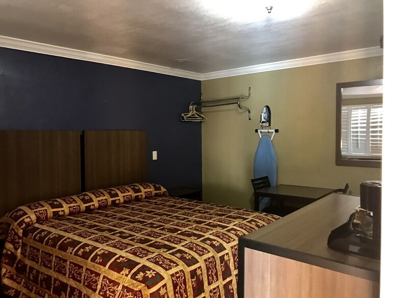 Hyde Park Motel