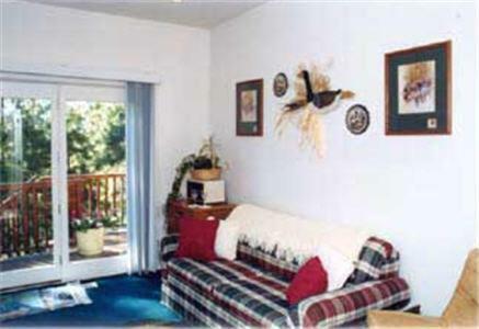 River Cove Elegant Waterfront Bed & Breakfast