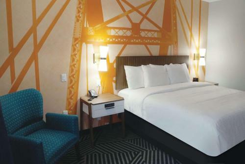Hotel La Quinta By Wyndham Waco Baylor Downtown