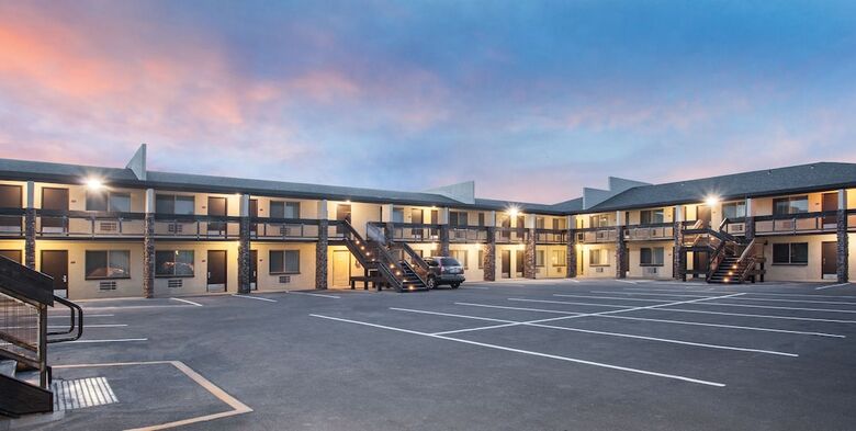 Hotel Red Feather Lodge