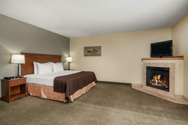 Hotel Americinn Lodge & Suites Newton