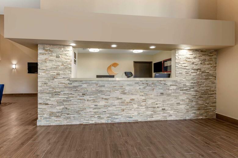 Hotel Quality Inn And Suites Surprise