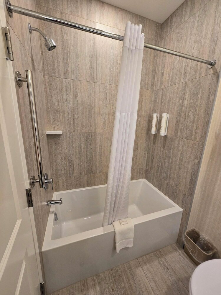 Hotel Baymont Inn And Suites Mattoon