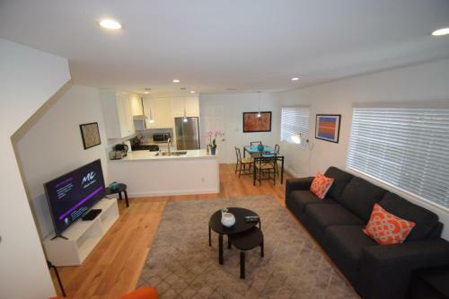 Abbot Kinney Villa