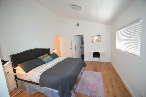 Abbot Kinney Villa
