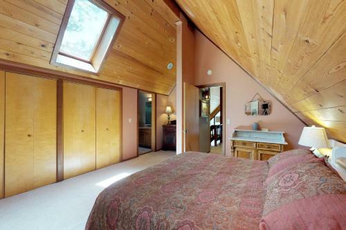 Rustic Lausanne