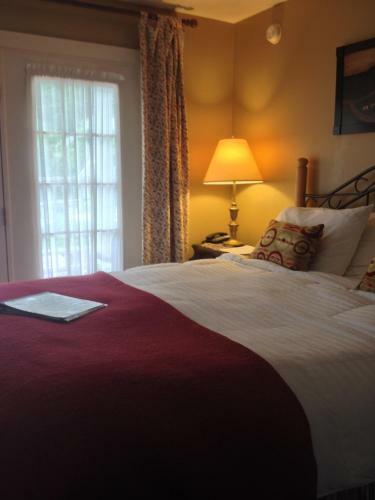 Bed & Breakfast The White House Inn