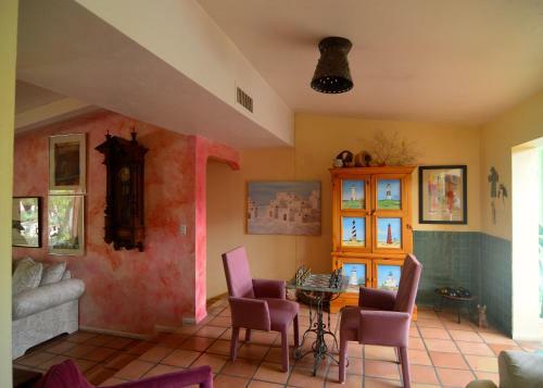 Azure Gate Bed And Breakfast