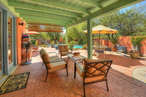 Azure Gate Bed And Breakfast