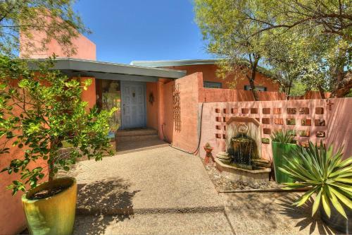 Azure Gate Bed And Breakfast