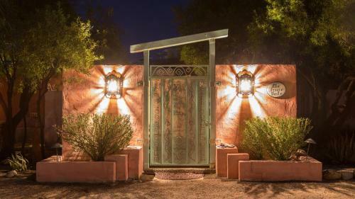 Azure Gate Bed And Breakfast