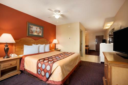 Hotel Super 8 By Wyndham Marana/tucson Area