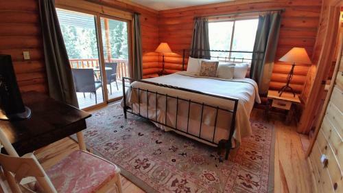 River Chant Lodge