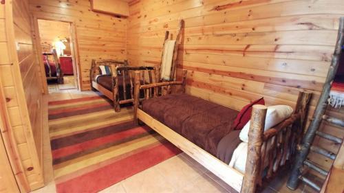 River Chant Lodge