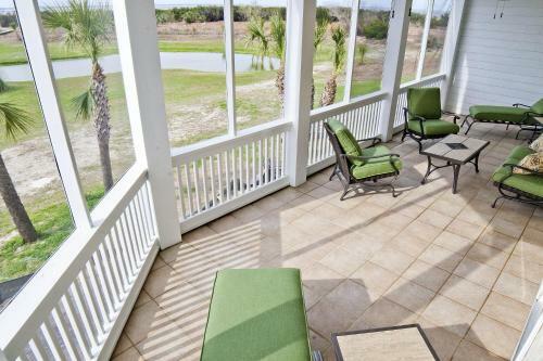 Admiral's View At Captain's Row - Five Bedroom Home
