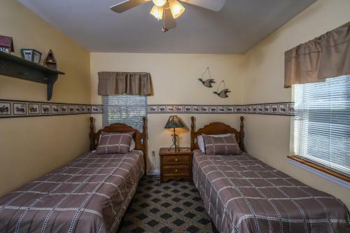 Timberwolf Five-bedroom Holiday Home