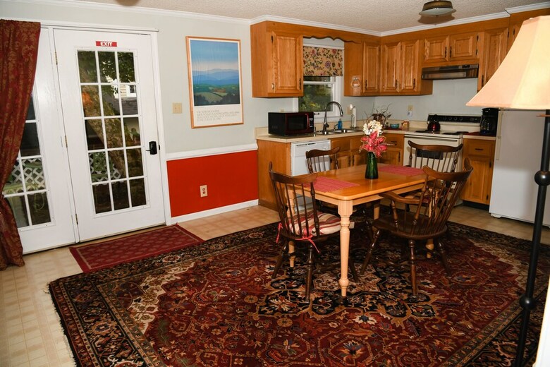 Bed & Breakfast Clay Corner Inn