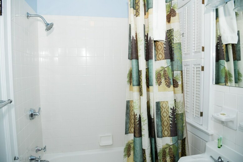 Bed & Breakfast Clay Corner Inn